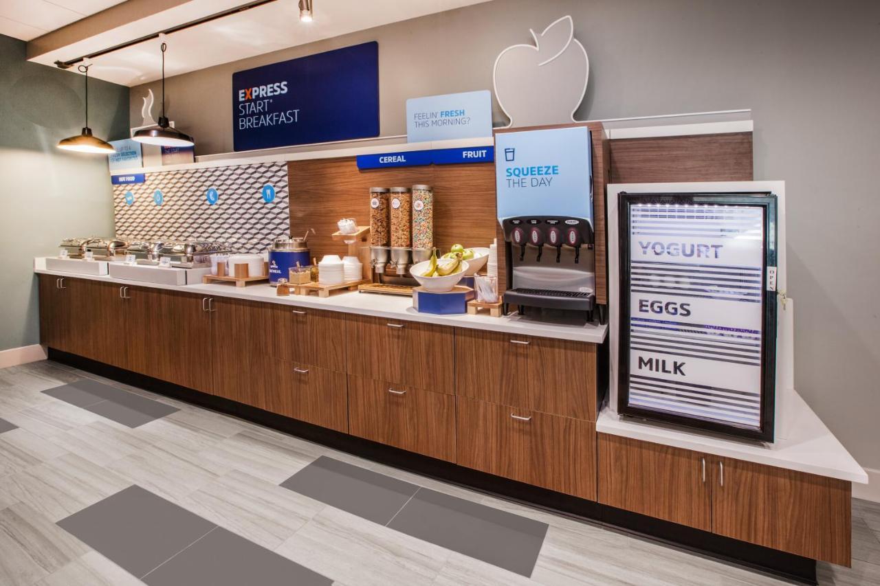 Holiday Inn Express & Suites - West Omaha - Elkhorn By Ihg Exteriör bild